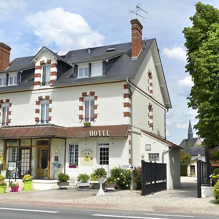Logis Hotels Restaurant Le Dauphin 살브리스 외부 사진